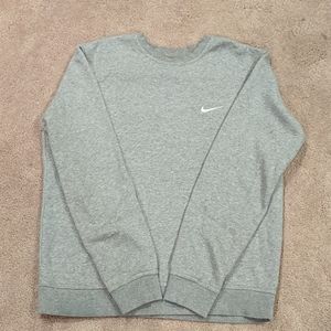 Nike crewneck sweateshirt